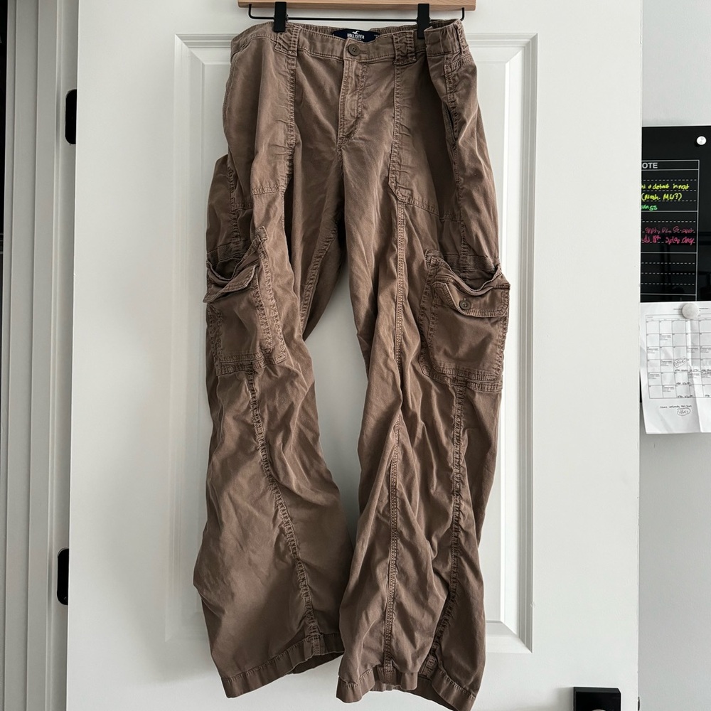 Low Rise Baggy Cargo Pants
